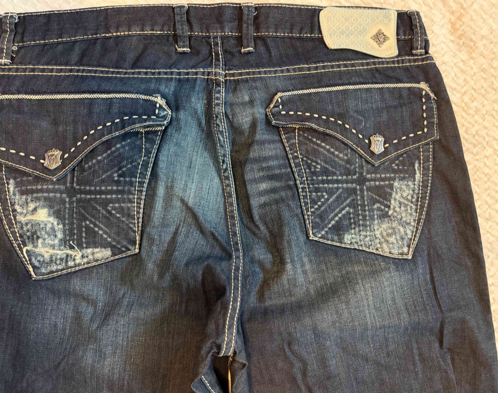 Monarchy Atelier Mens Jeans 38 Dark Wash Distressed Bootcut Flap Pocket Y2K1