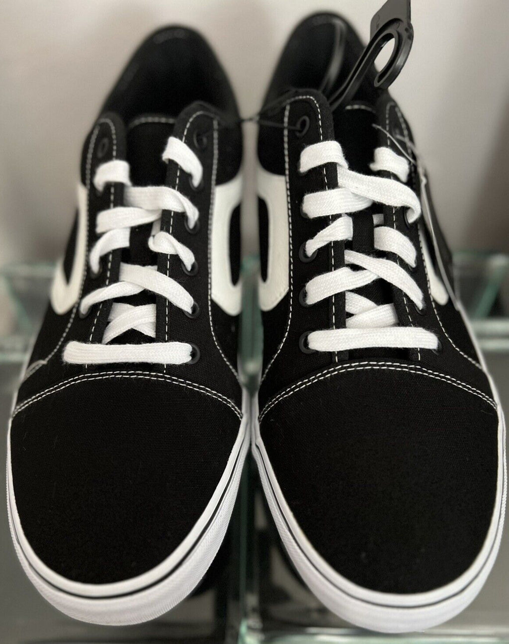 No Boundaries Memory Foam Sneakers – Black – Men's Size 13