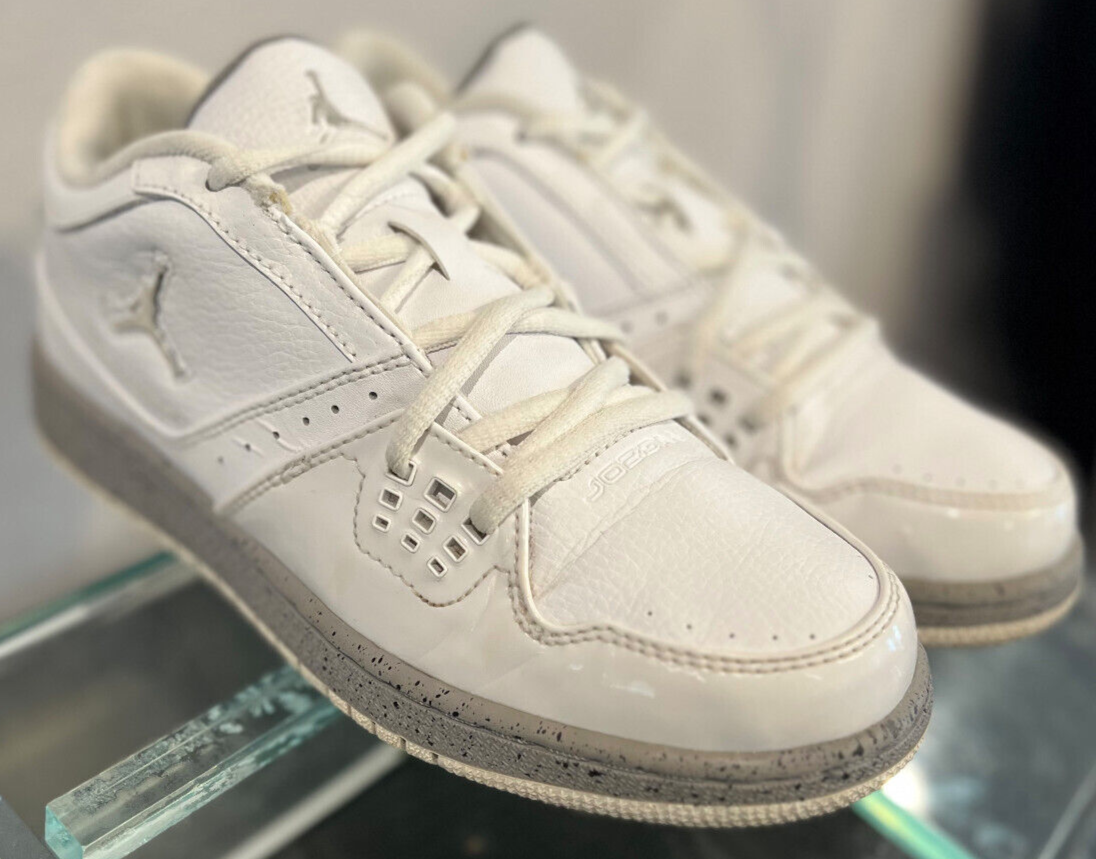 Air Jordan 1 Flight Low White GS 6