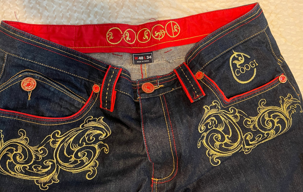 Vintage COOGI Embroidered Wide-Leg Jeans – Black Denim – 40x34