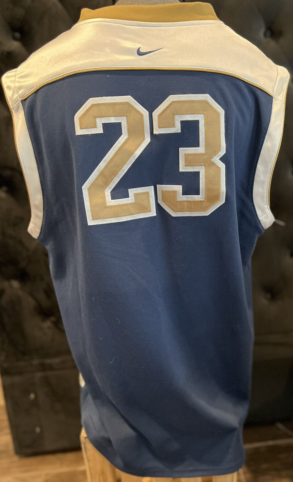 LeBron James #23 High School Stats Jersey – Nike – Size L