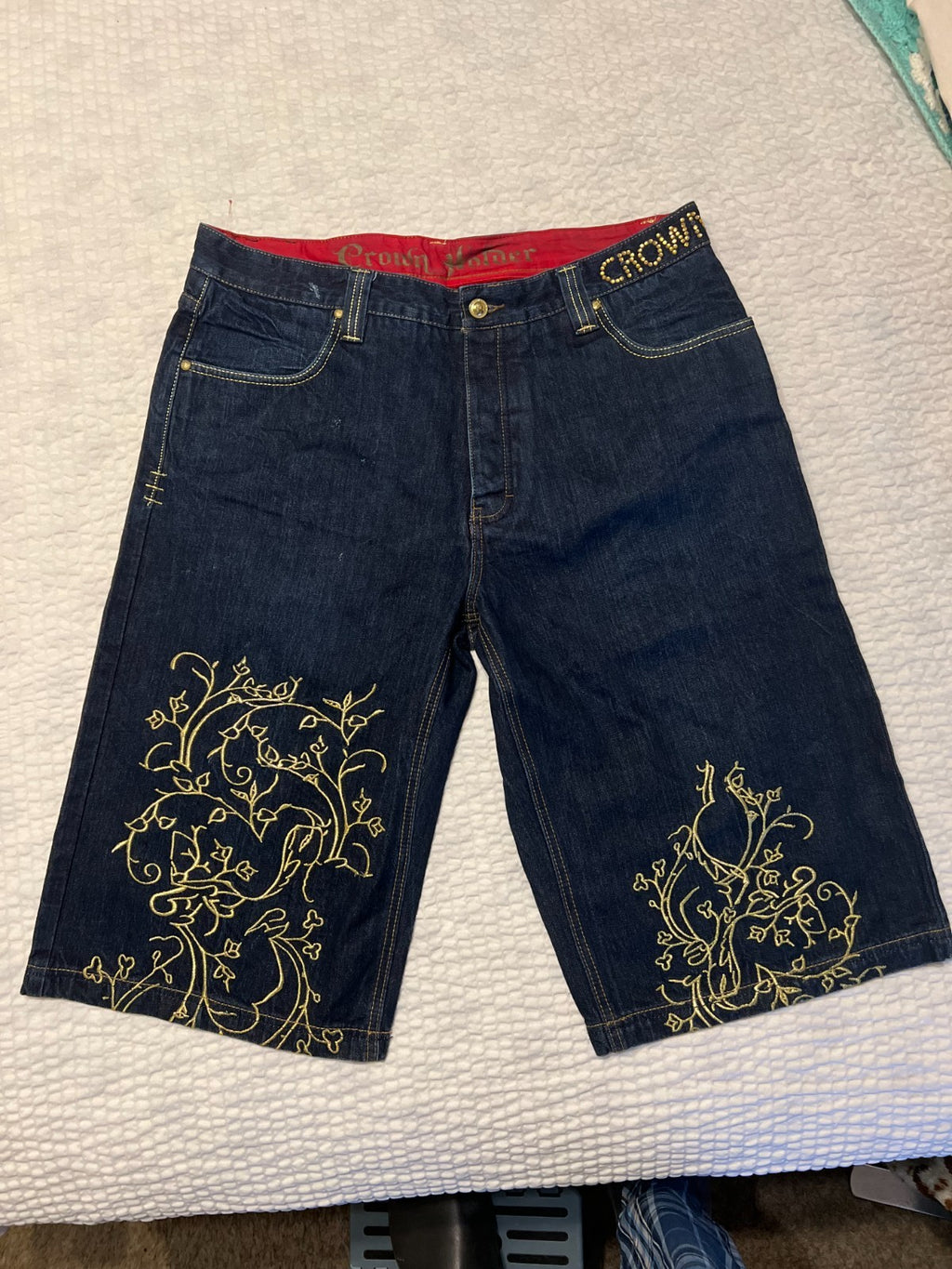 Crown Holder Gold Embroidered Denim Shorts – Blue – Size 38