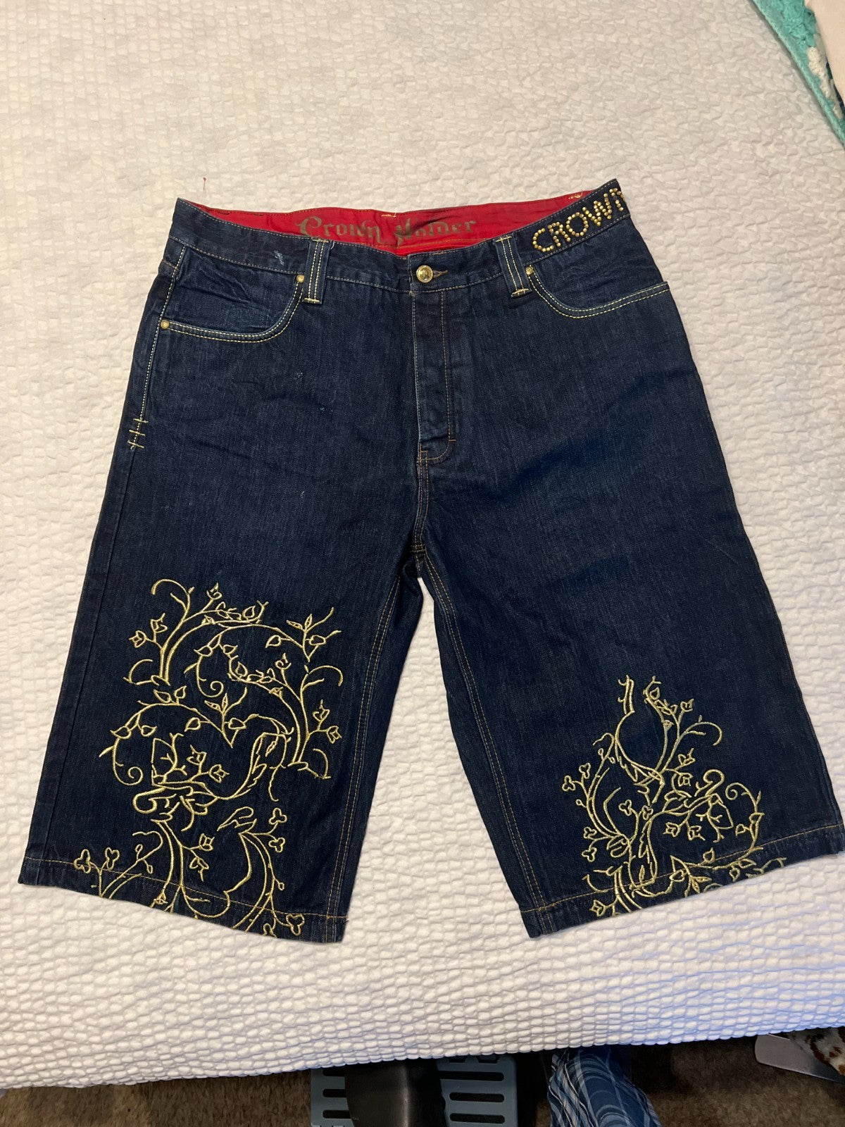 Crown Holder Gold Embroidered Denim Shorts – Blue – Size 38