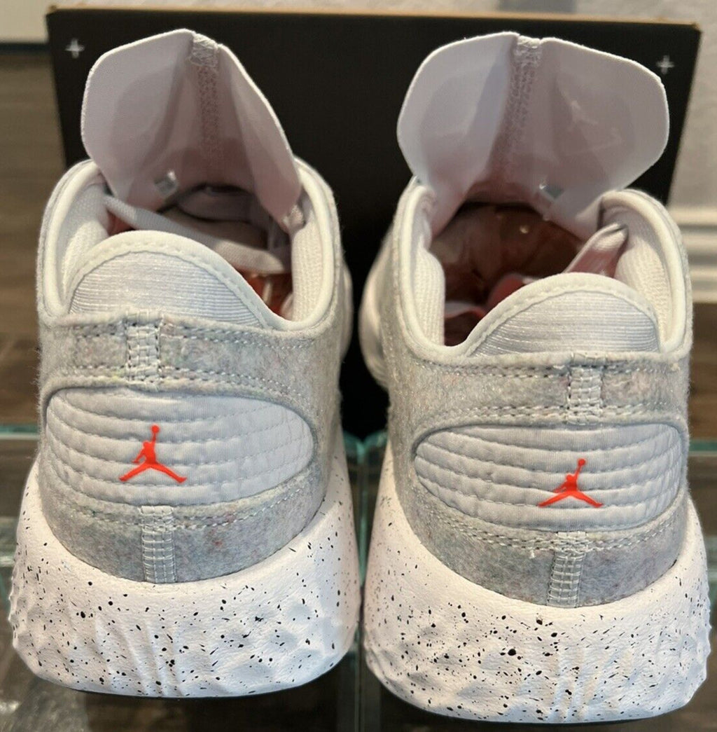 Jordan Delta 3 Low "Pure Platinum/Infrared" – Men's Size 11