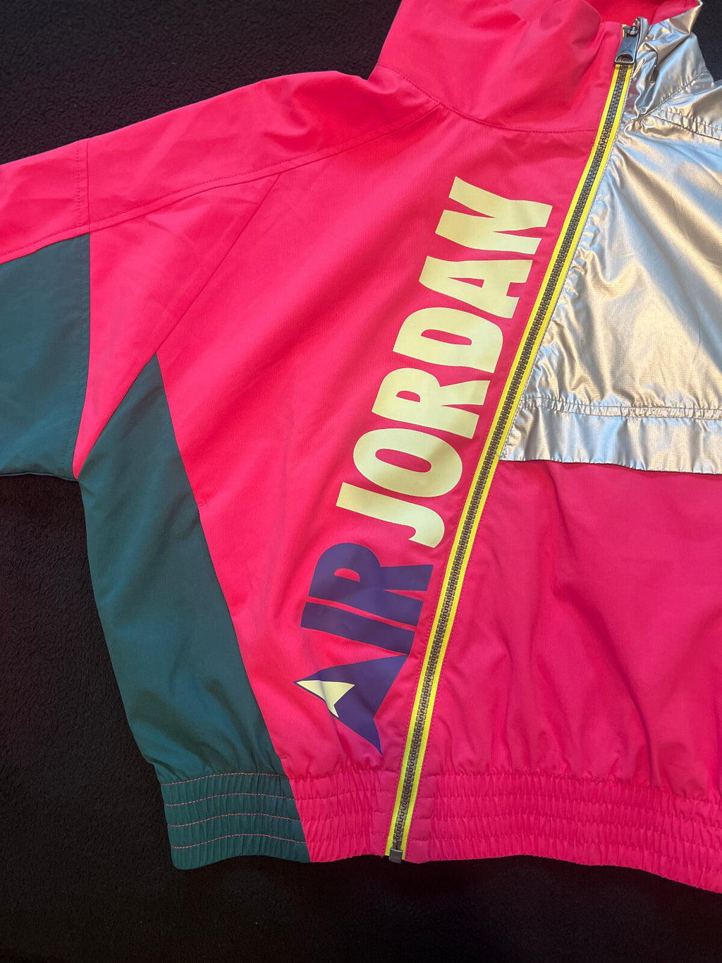 Air Jordan Sample Women's Winter Utility Jacket – Multicolor – Size S