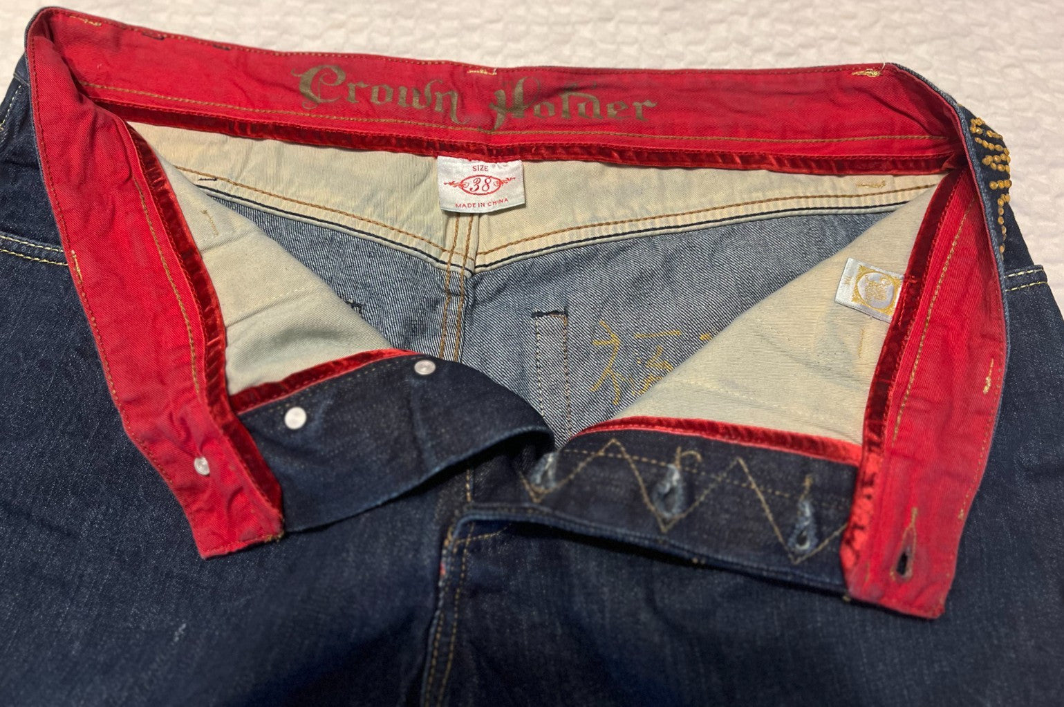 Crown Holder Gold Embroidered Denim Shorts – Blue – Size 38