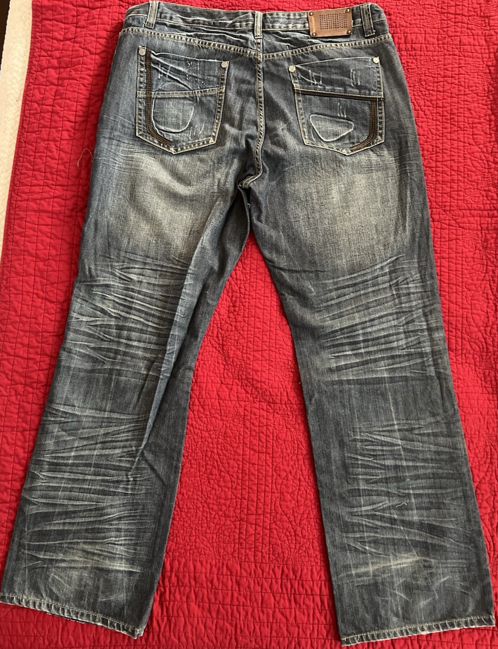 Stone Touch Distressed Straight-Leg Jeans – Vintage Wash – W40 L34