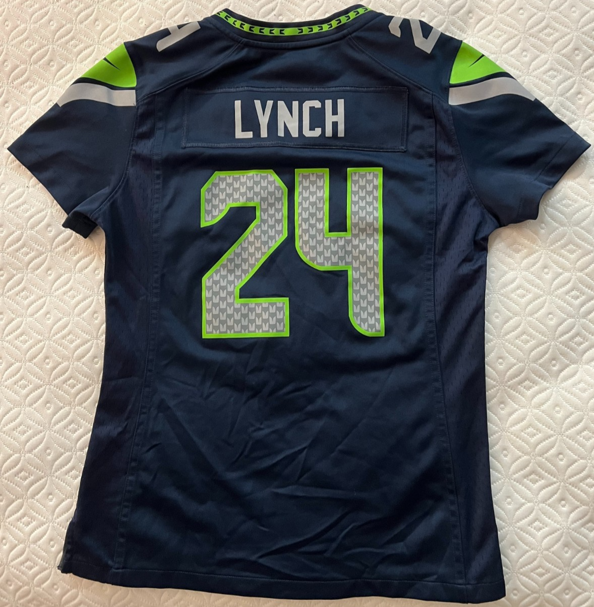 Marshawn Lynch #24 Seattle Seahawks Jersey – Nike – Women's Size S