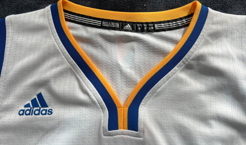 Stephen Curry #30 Golden State Warriors Swingman Jersey – Adidas – Size S