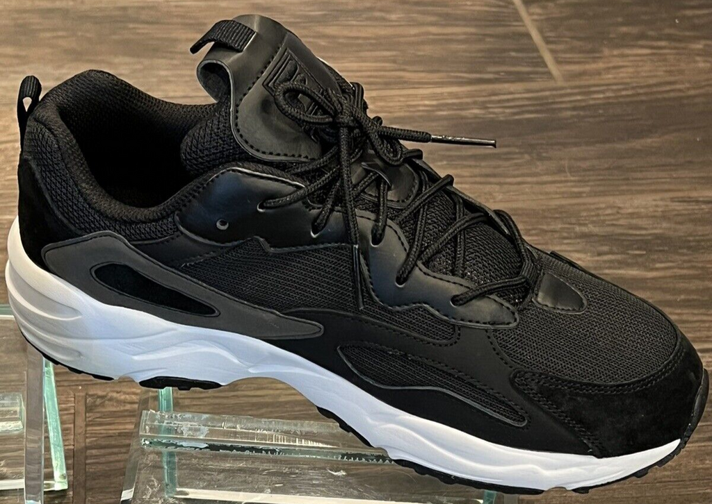 FILA Ray Tracer Sneakers – Black/White – Men's Size 10