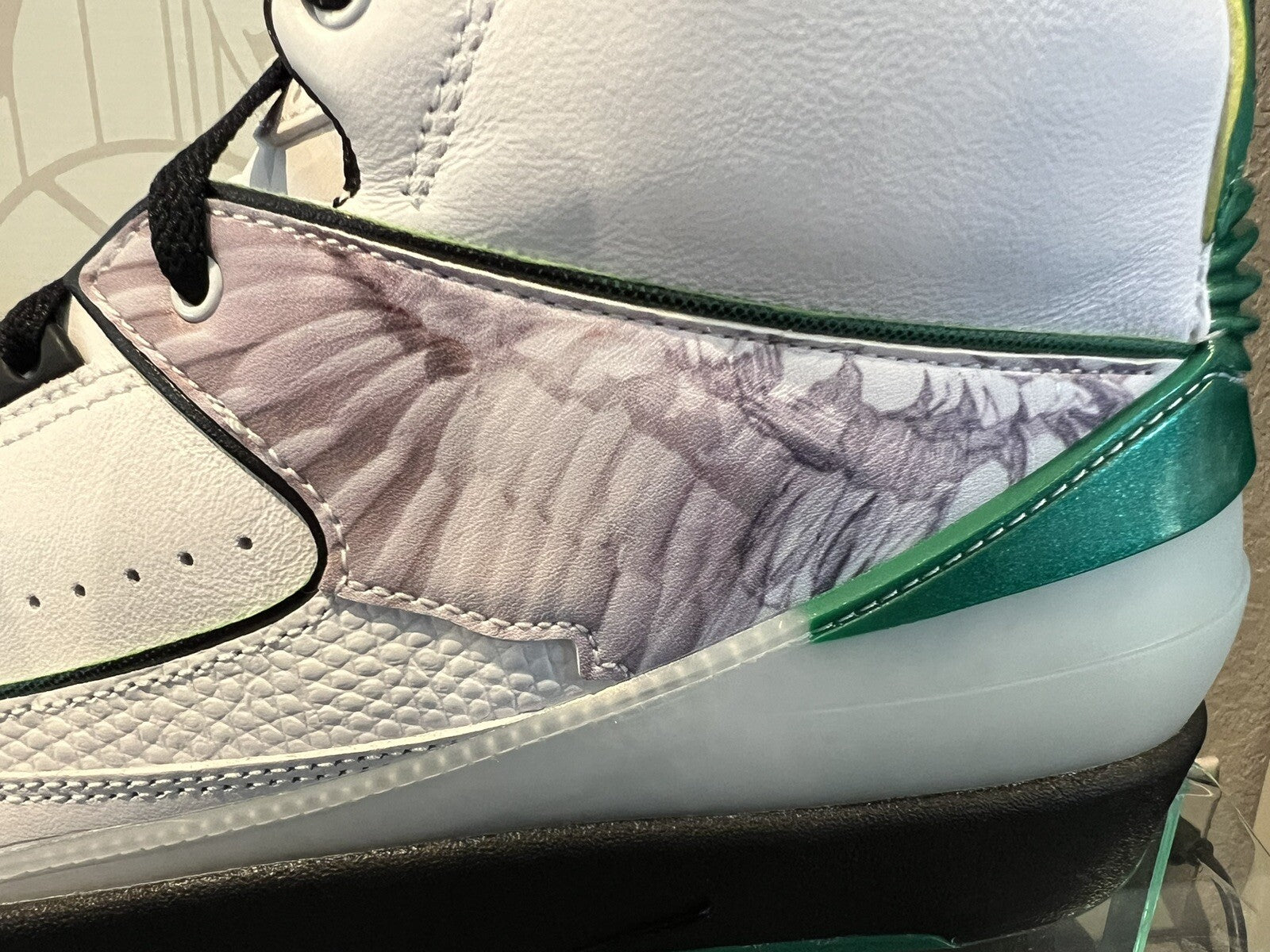 Air Jordan 2 Retro "H Wings" – Men's Size 10
