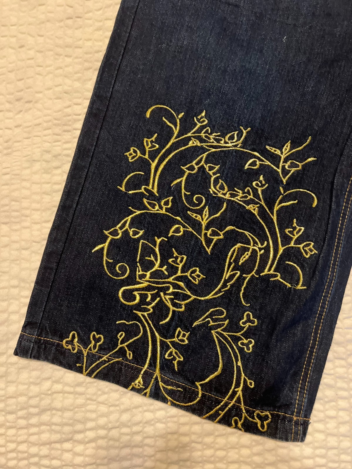Crown Holder Gold Embroidered Denim Shorts – Blue – Size 38
