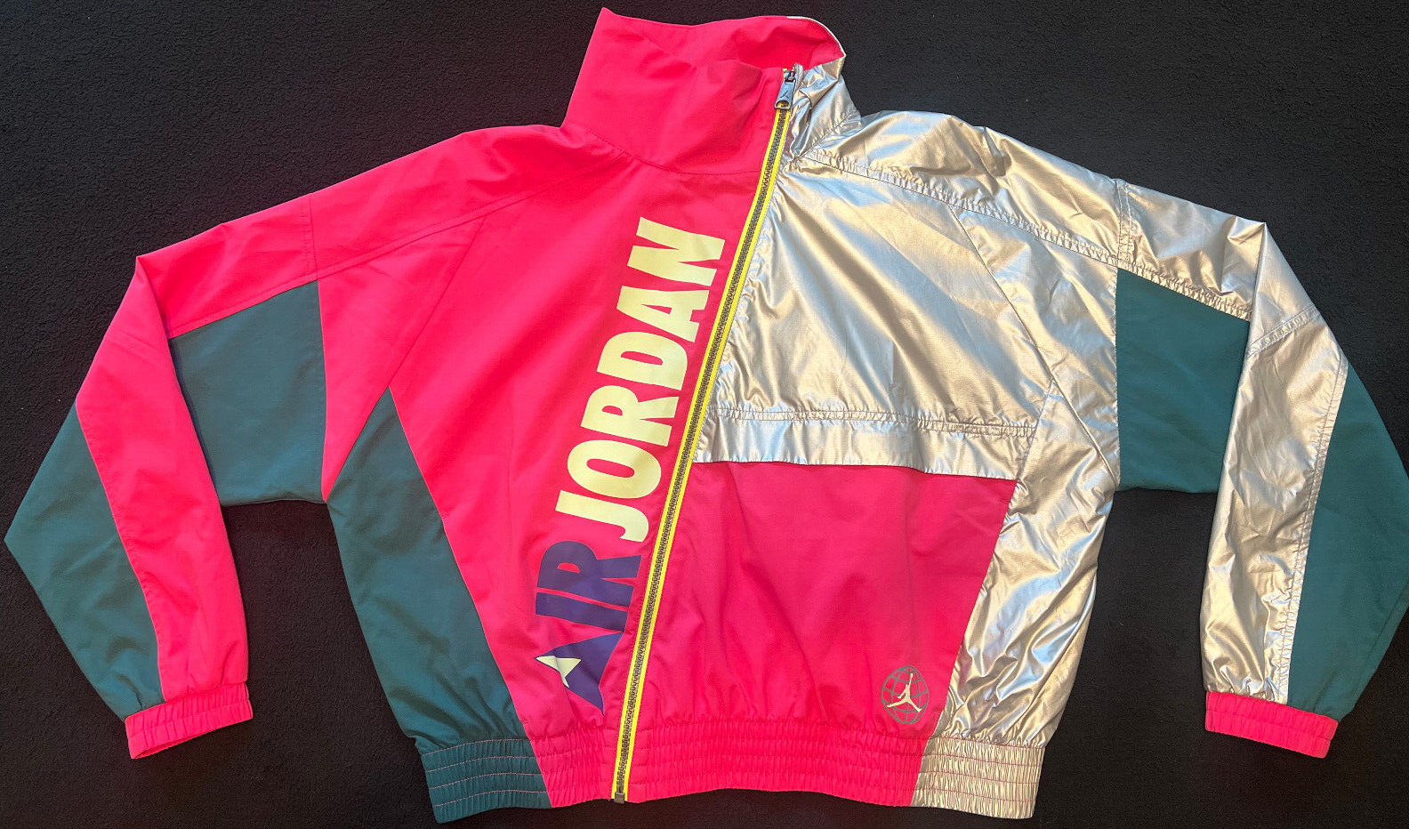 Air Jordan Sample Women's Winter Utility Jacket – Multicolor – Size S
