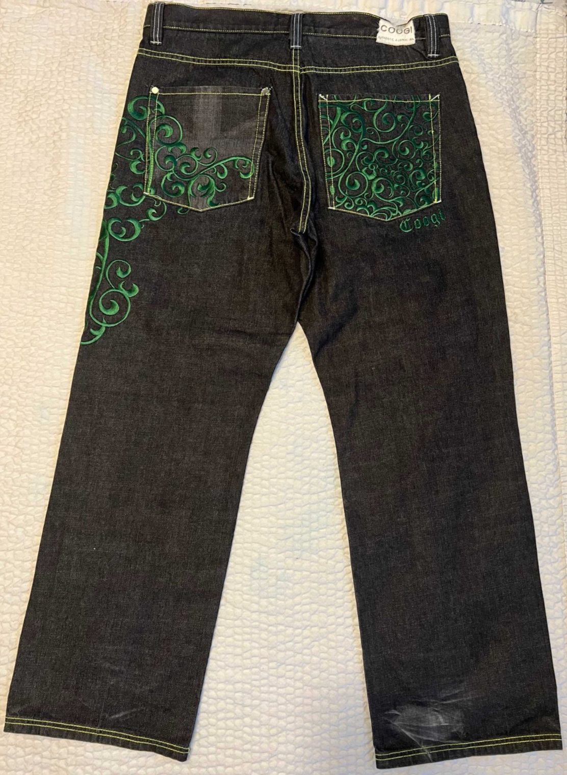COOGI Men's Baggy Jeans – Dark Wash Green Scroll Embroidered – W40 L34