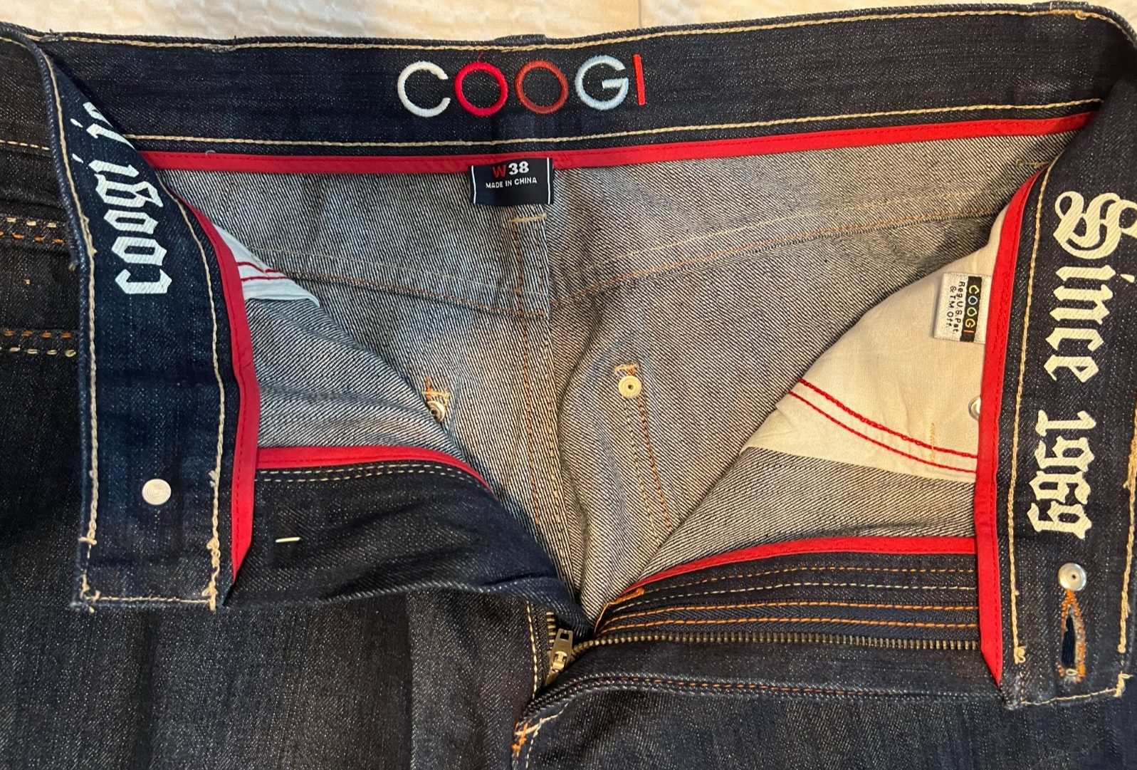 COOGI Embroidered Pocket Baggy Jeans – Dark Wash – W38