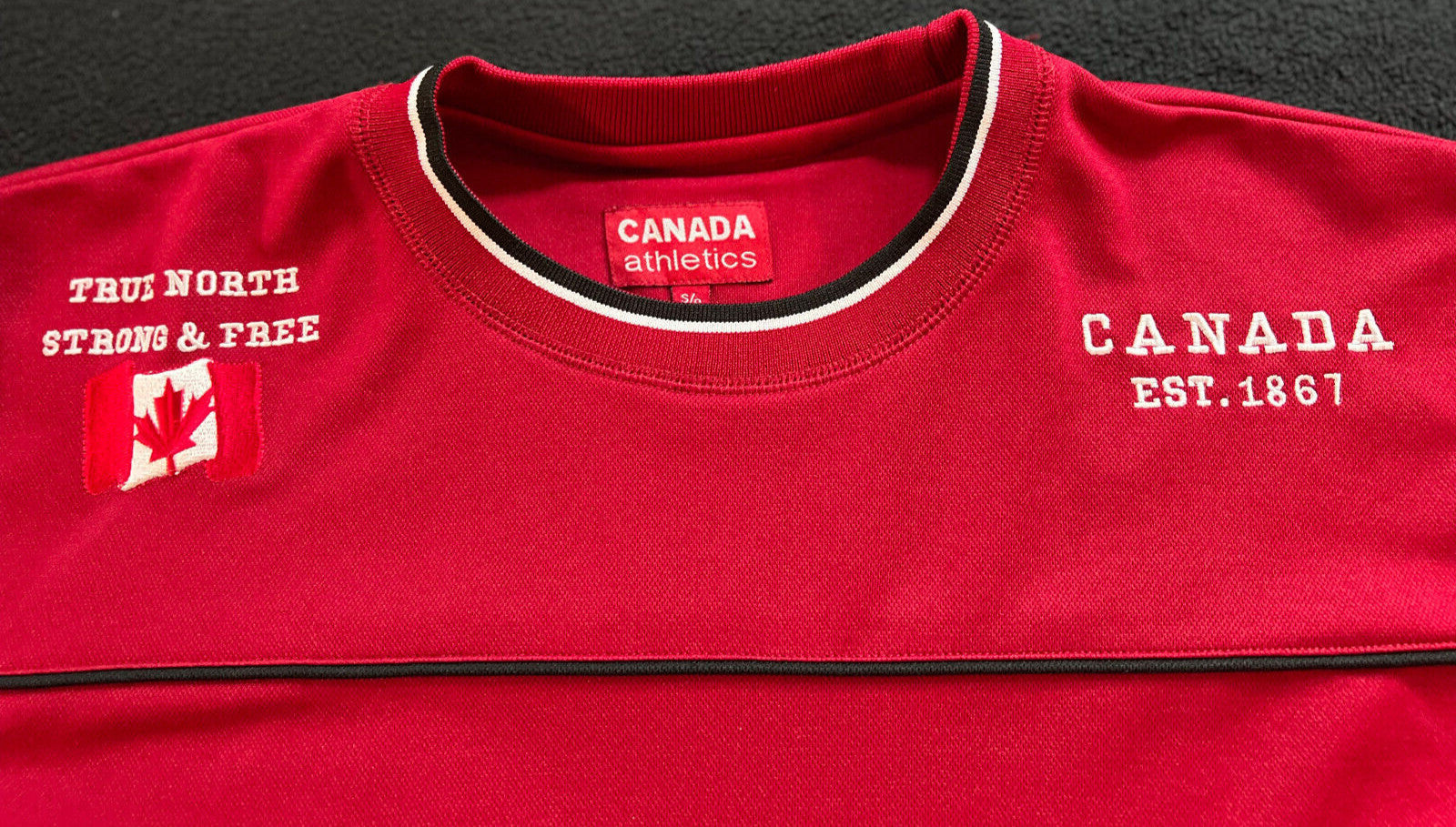 Canada Athletics Hockey Jersey Maple Leaf Patch – Red – Size S