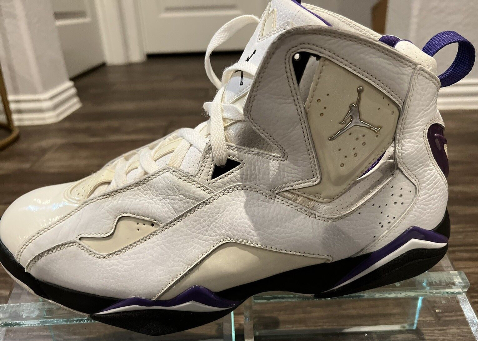 Jordan True Flight "White Varsity Purple" (2009) – Men's Size 13