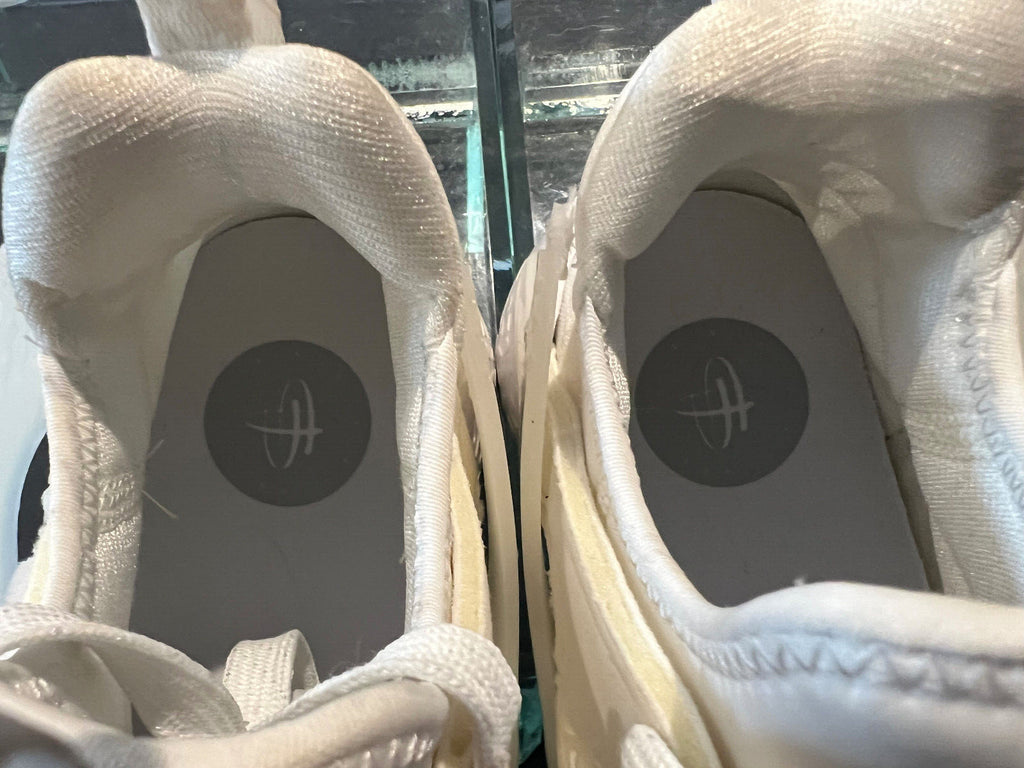 Nike Air Huarache Sample "Coconut Milk" NSW107H – Women's Size 7