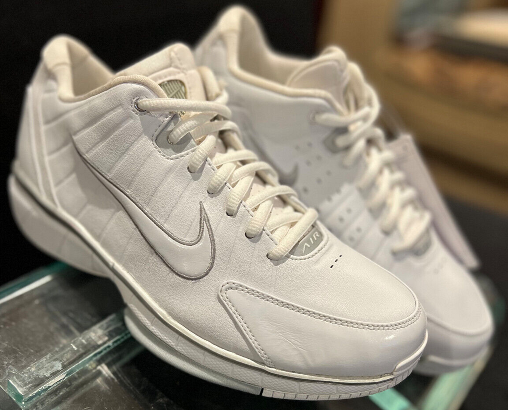 Nike Air Total Package Low "White/Silver" Sample – Women's Size 9