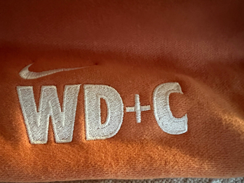 Nike WD+C Club Fleece Pullover Hoodie – Orange – Size XS