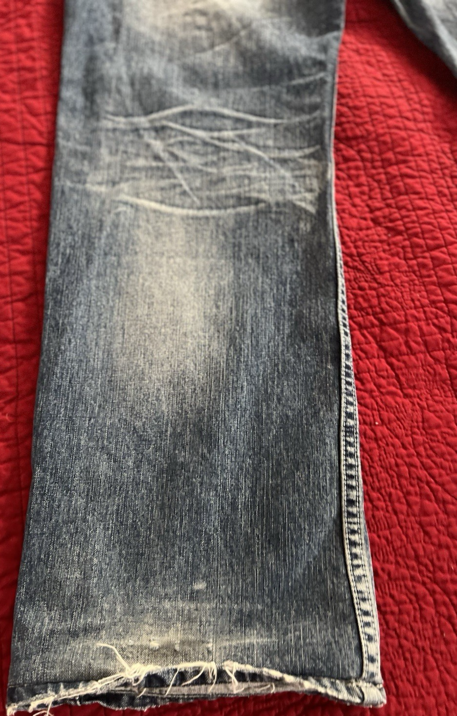 Red Pepper Distressed Embroidered Jeans – Red – Size 40