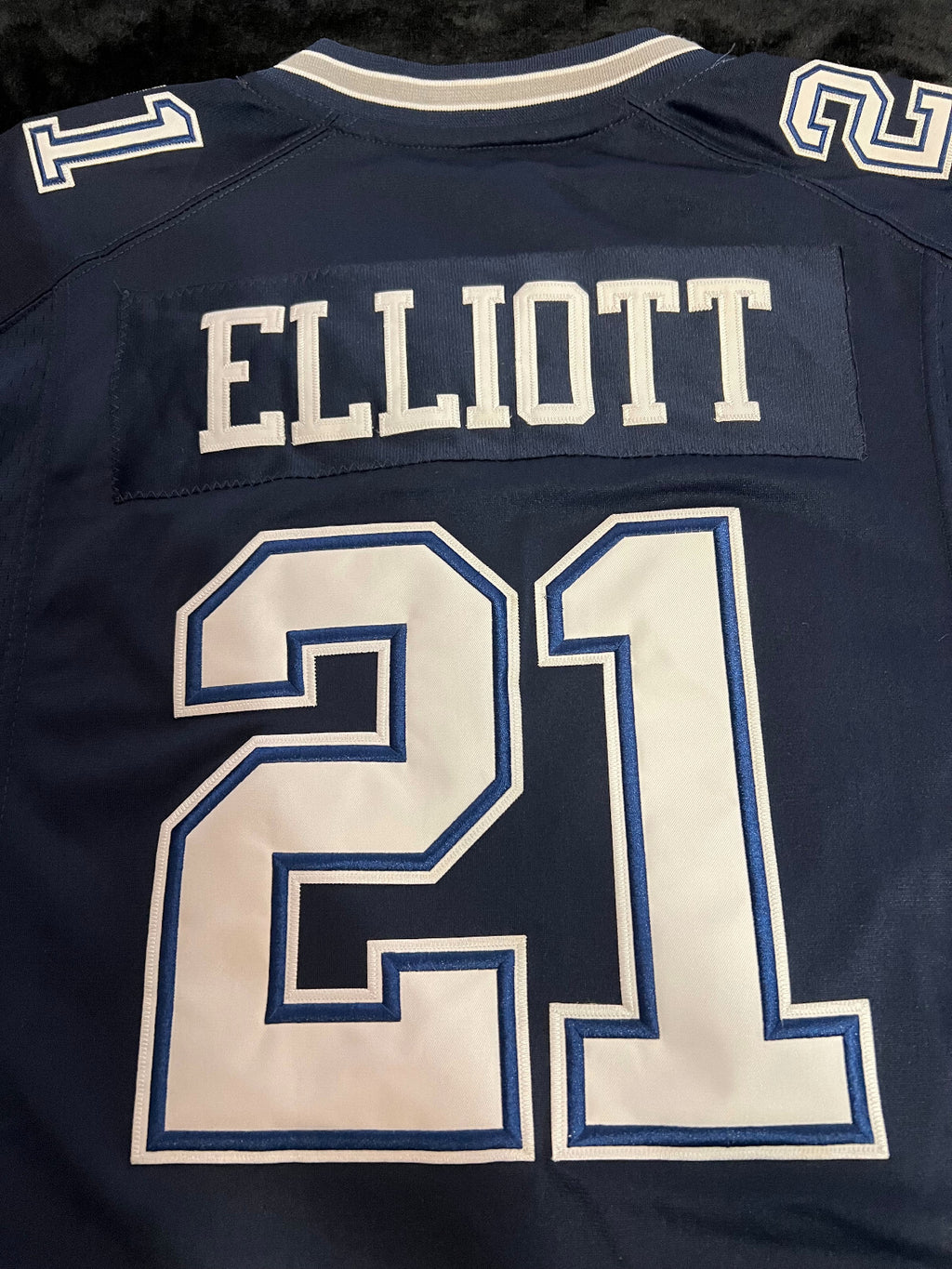 Ezekiel Elliott Dallas Cowboys Sewn Jersey – Nike – Size L