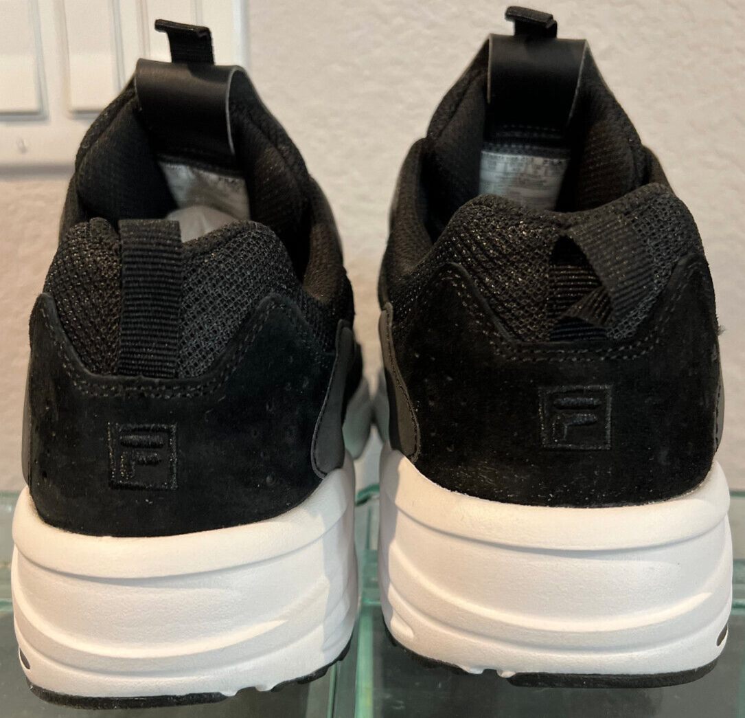 FILA Ray Tracer Sneakers – Black/White – Men's Size 10