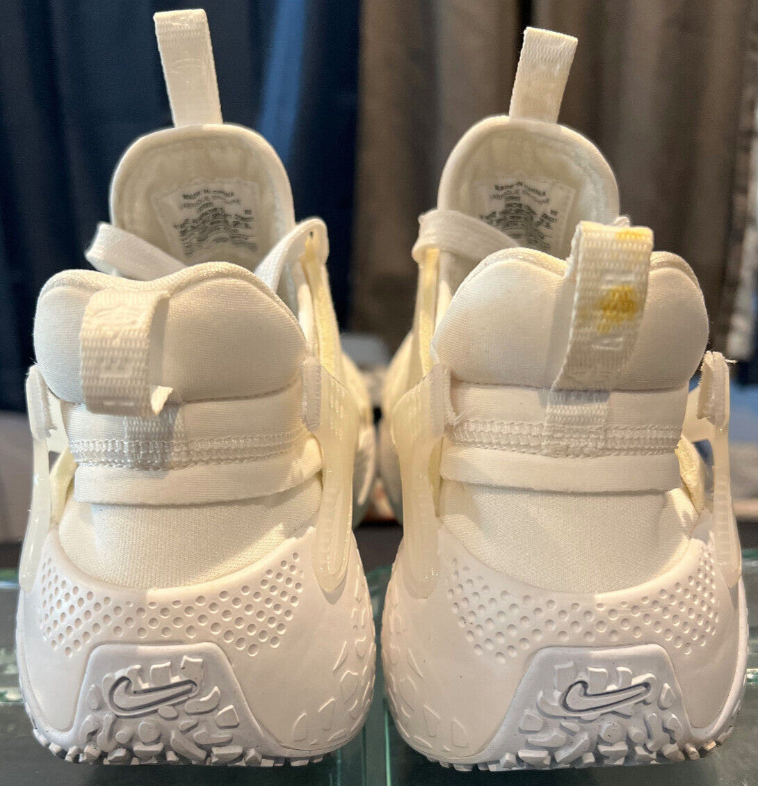 Nike Air Huarache Sample "Coconut Milk" NSW107H – Women's Size 7