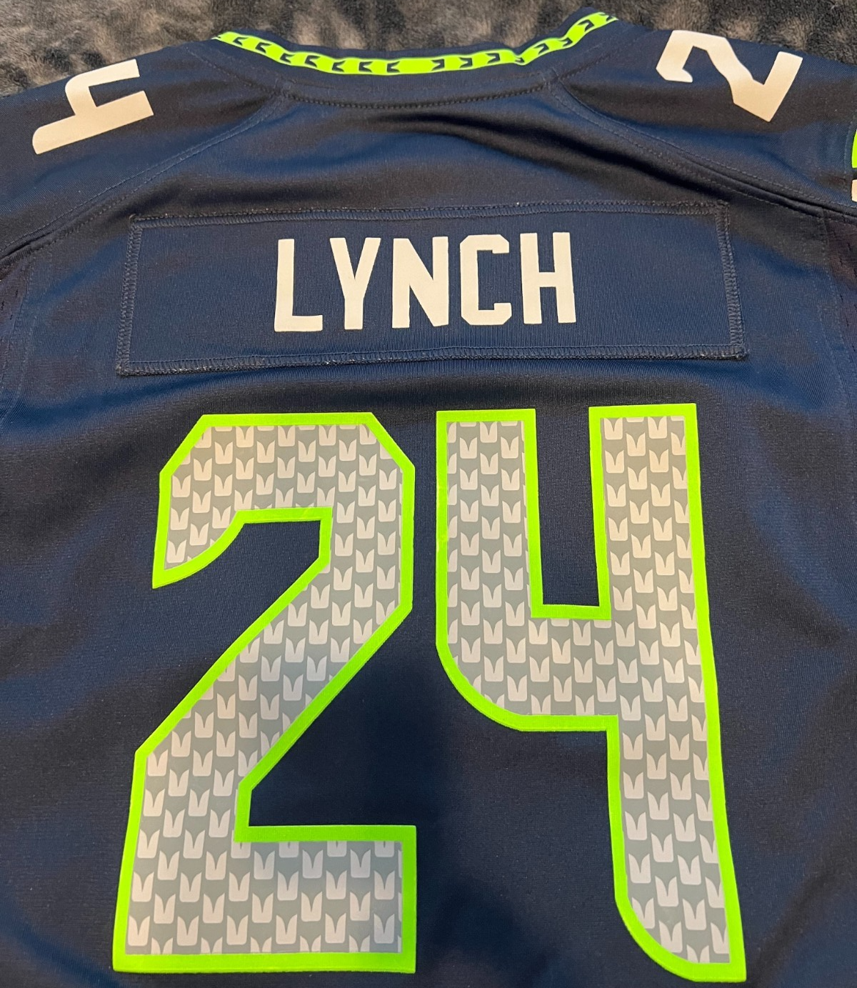 Marshawn Lynch #24 Seattle Seahawks Jersey – Nike – Women's Size L