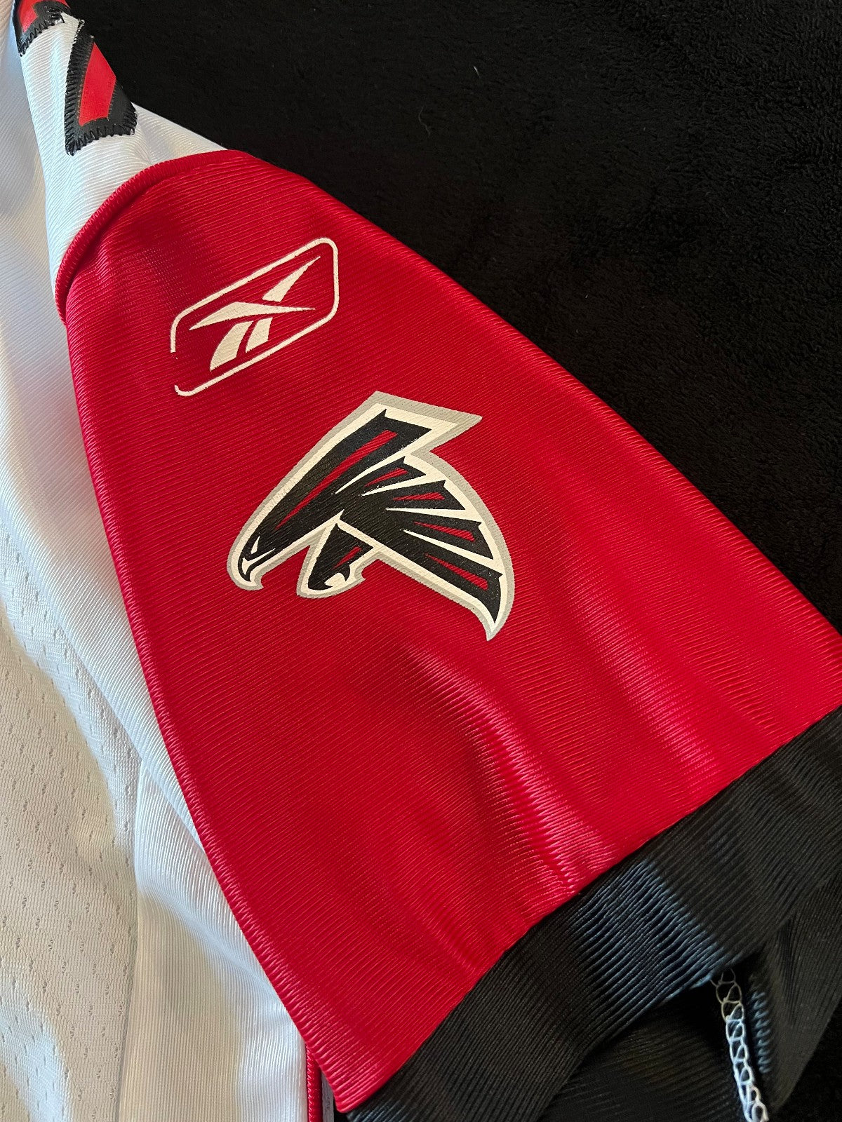 Michael Vick #7 Atlanta Falcons Jersey – Reebok – Youth M