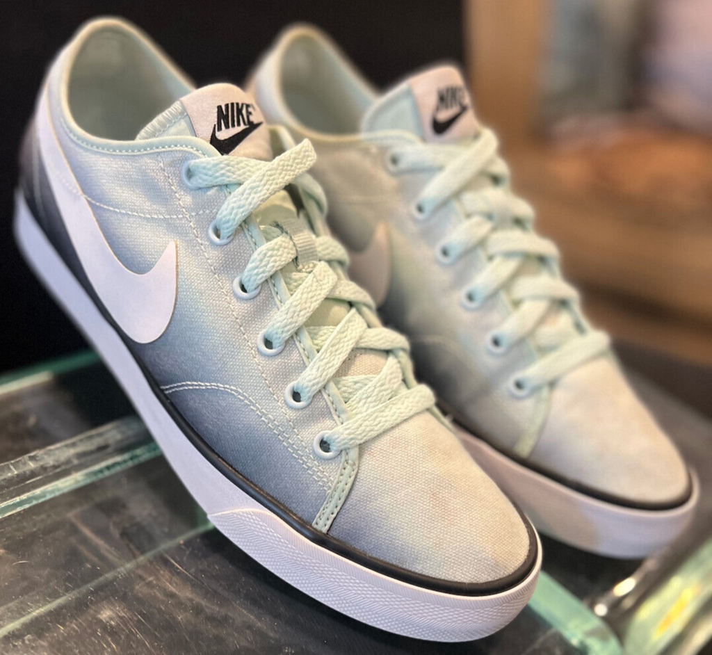 Nike Sample Primo Court Sneakers – Green – Size 7