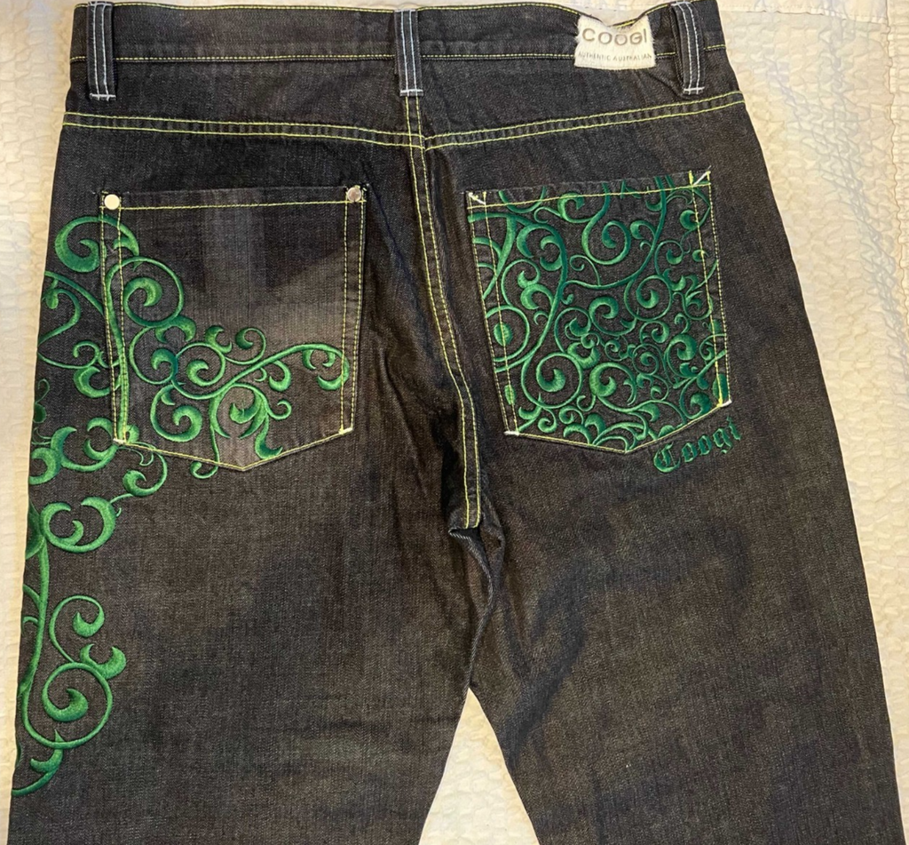 COOGI Men's Baggy Jeans – Dark Wash Green Scroll Embroidered – W40 L34