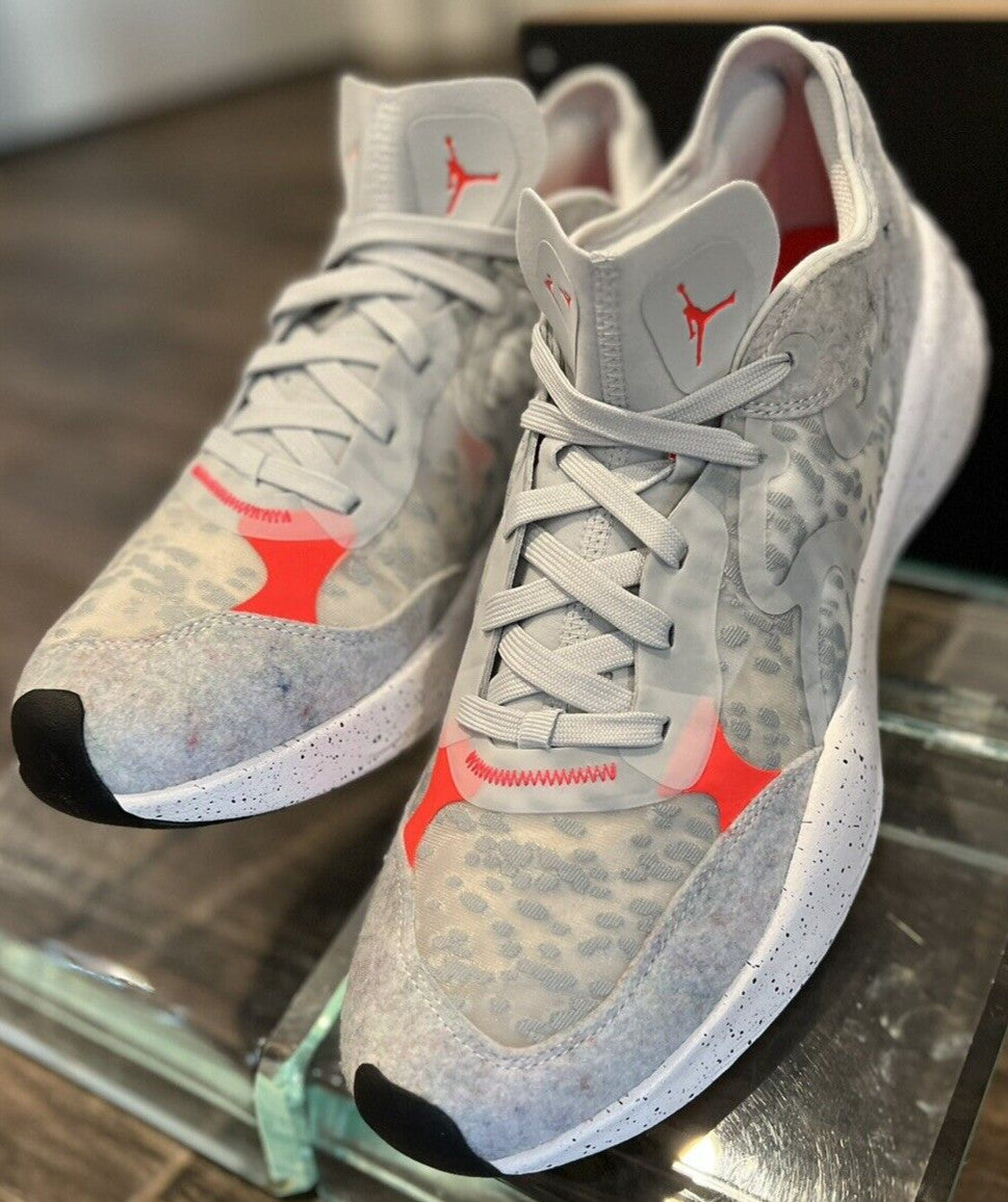 Jordan Delta 3 Low "Pure Platinum/Infrared" – Men's Size 11
