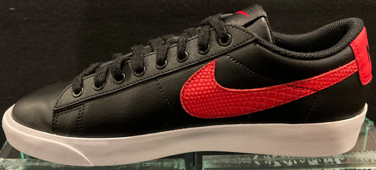 Nike Blazer Low PRM Sample "Black/University Red-White" – Men's Size 9