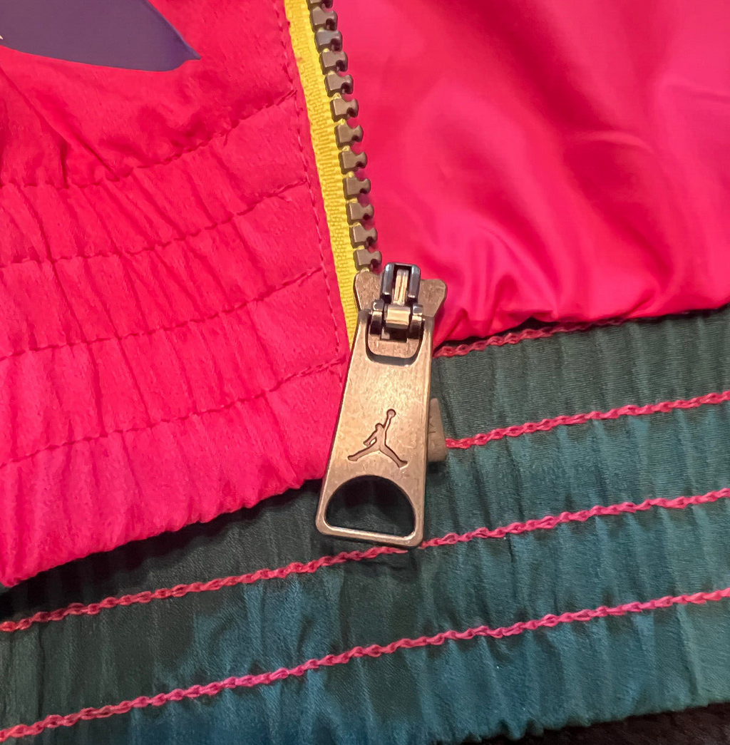 Air Jordan Sample Women's Winter Utility Jacket – Multicolor – Size S