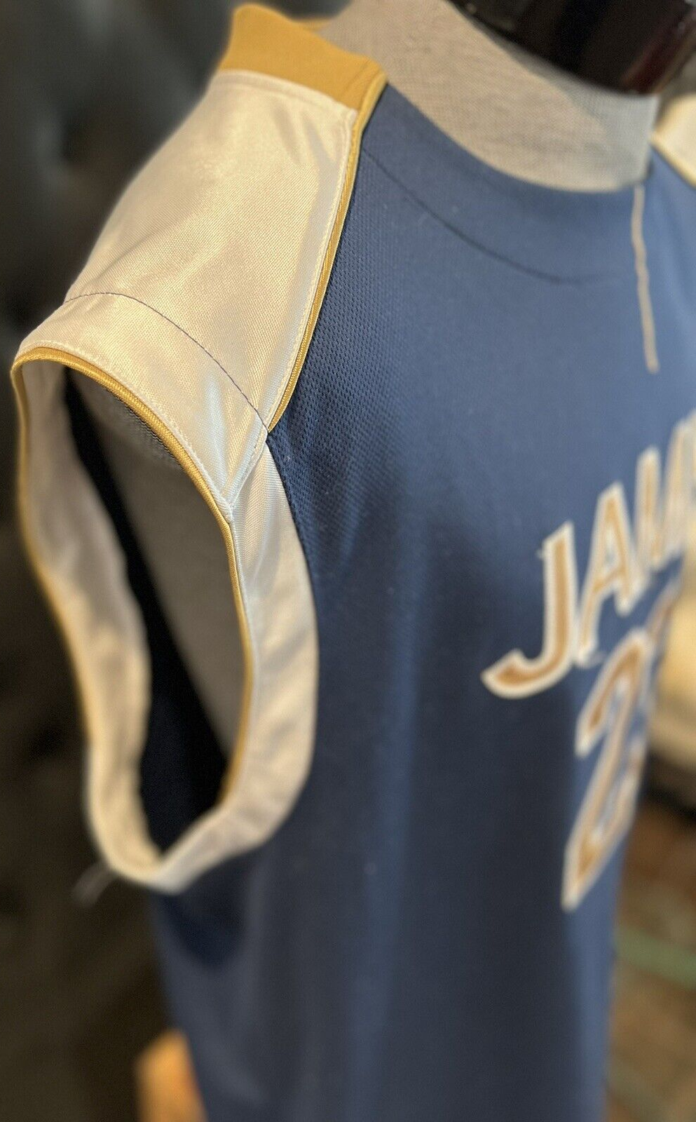 LeBron James #23 High School Stats Jersey – Nike – Size L