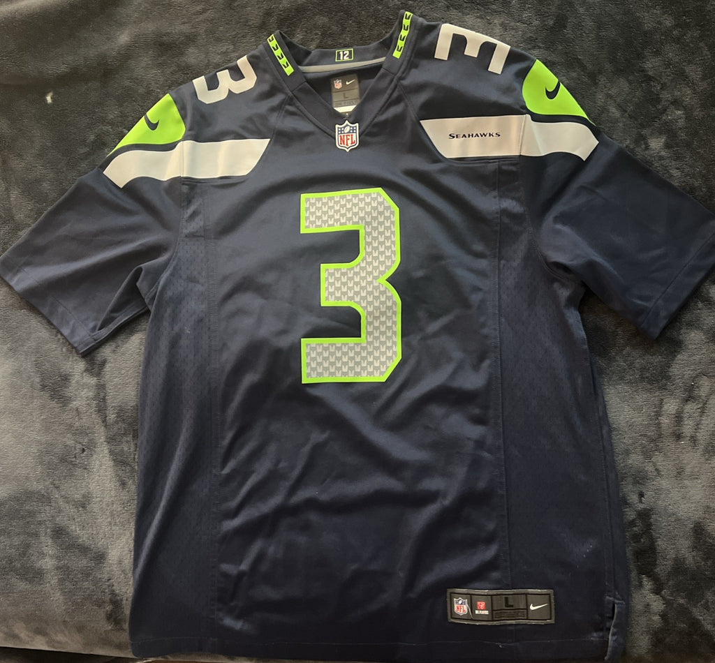 Russell Wilson #3 Seattle Seahawks Home Game Jersey – Nike – Size L