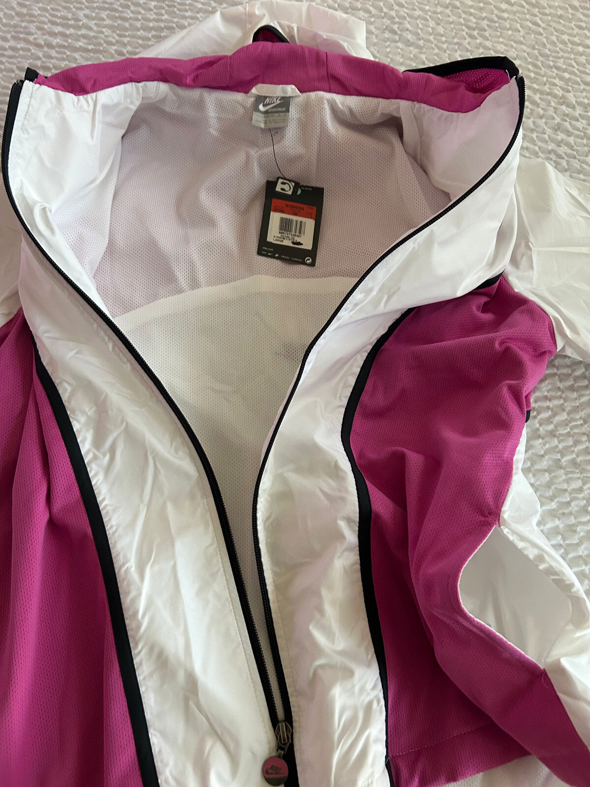 Vintage Nike Women's Swoosh Hooded Zip Jacket – White/Pink – Size L (12-16)